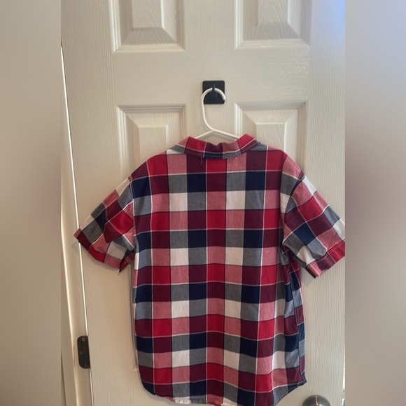 Old Navy Boys Button up (red, white, blue, grey) - Picture 2 of 2